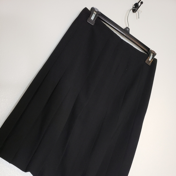 NEW Akris Punto Black Bubble Skirt Luxury Wool Pleated RARE Designer Lightweight - Picture 10 of 15